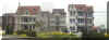 houses2.jpg (19199 bytes)
